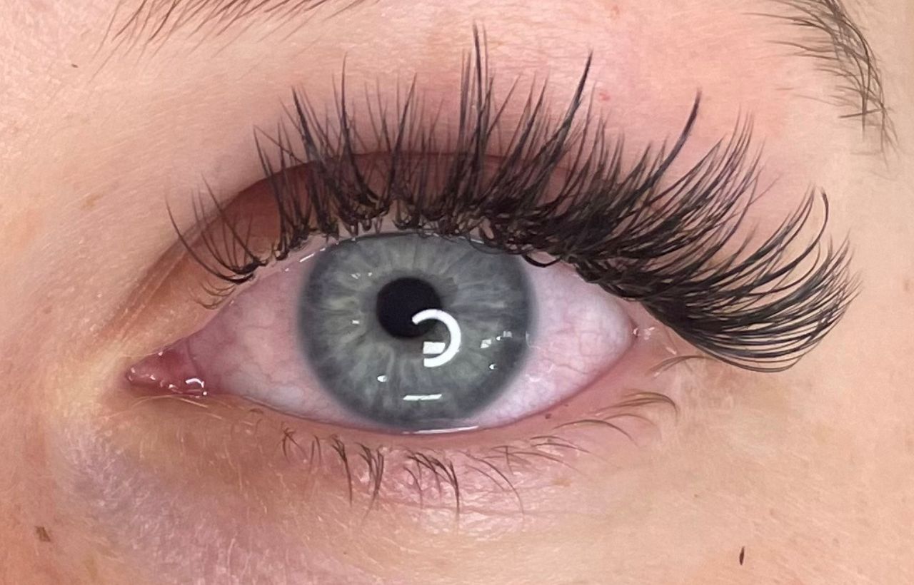 How To Remove Eyelash Extensions At Home