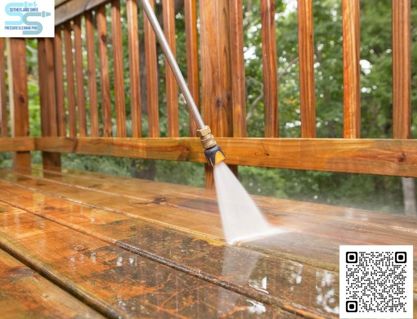 What factors influence the effectiveness of pressure washing?