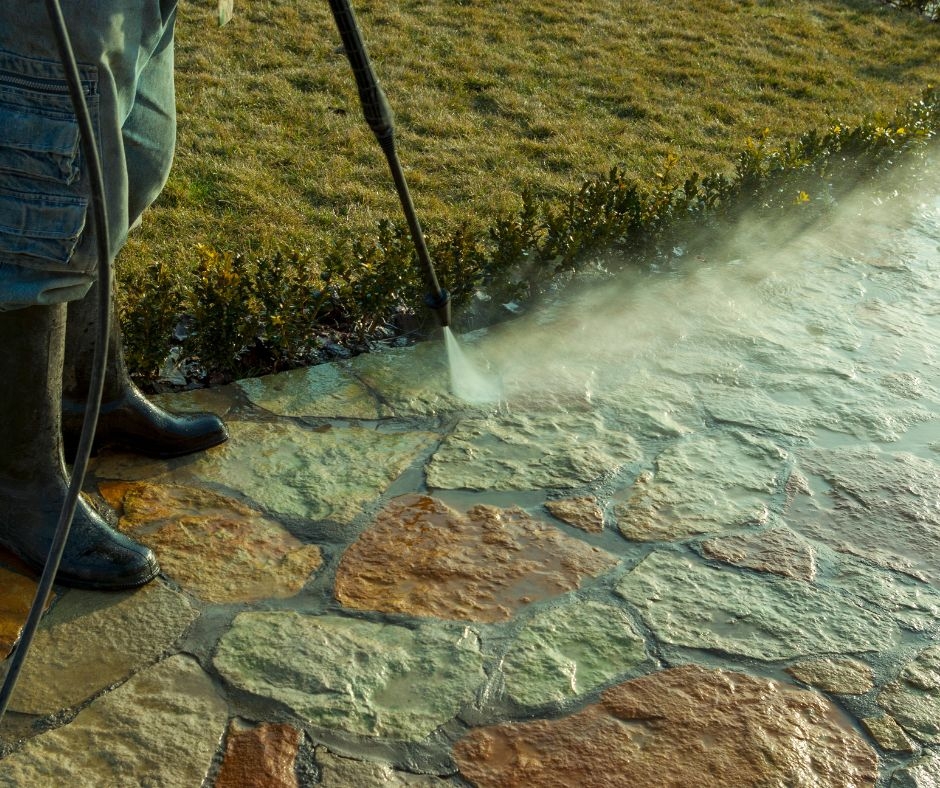 Why You Should Never DIY Your Roof Washing